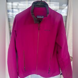 Patagonia Women's Fuchsia lightweight Ski Jacket